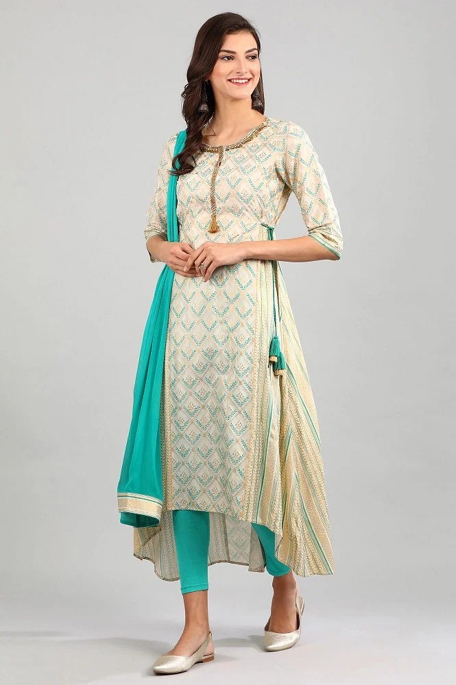 An-asymmetrical-Kurti-with-Churidaar